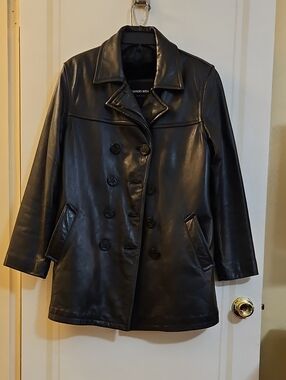 Tanner's Avenue Women's Black Leather Double-Breasted Pea Coat, Size Small